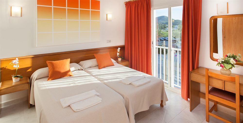 Typic Oasis Sa Tanca Apartment กาลายองกา ภายนอก รูปภาพ