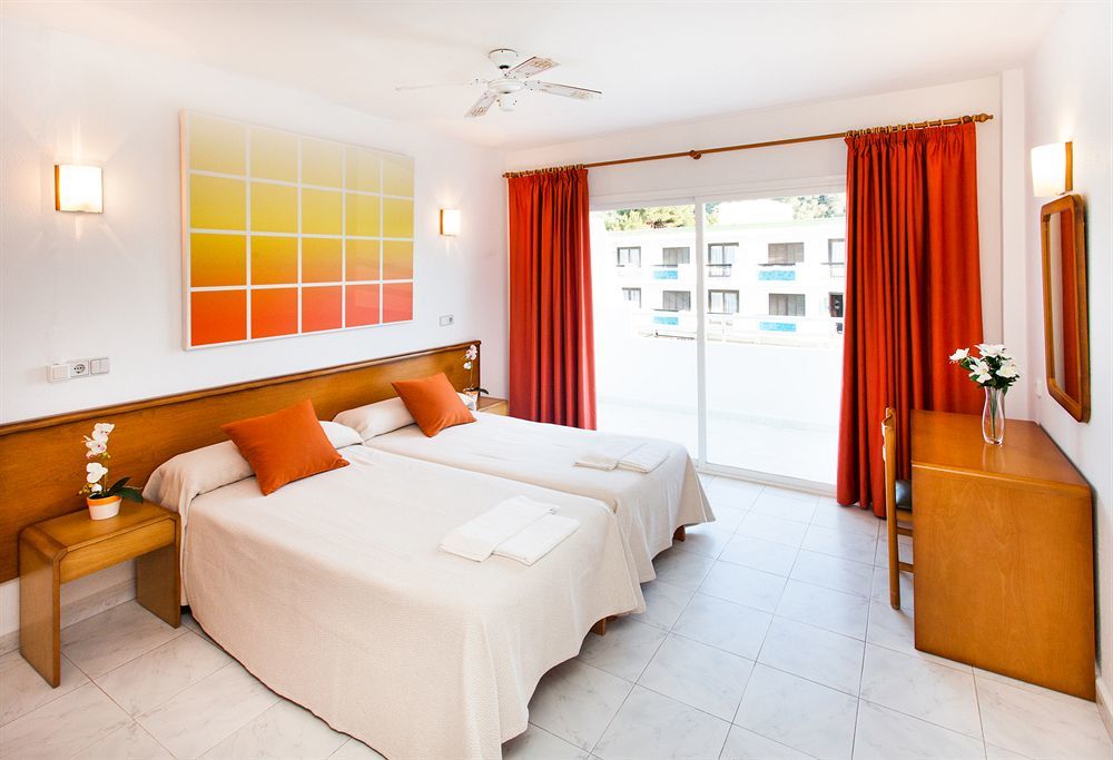Typic Oasis Sa Tanca Apartment กาลายองกา ภายนอก รูปภาพ