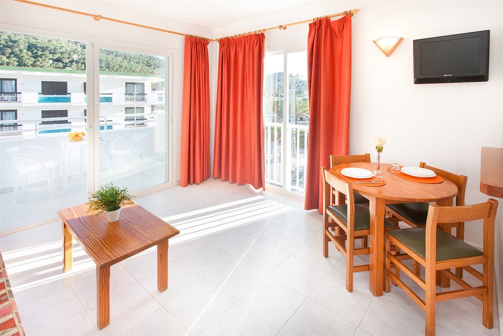 Typic Oasis Sa Tanca Apartment กาลายองกา ภายนอก รูปภาพ